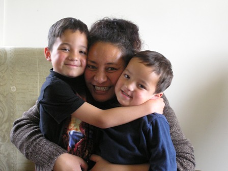 Tepula with sons - Oct 2007